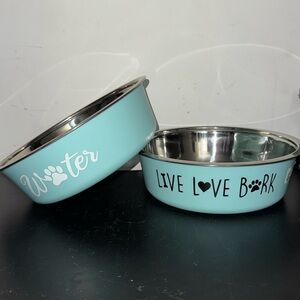 BROOKSTONE DOG BOWL SET